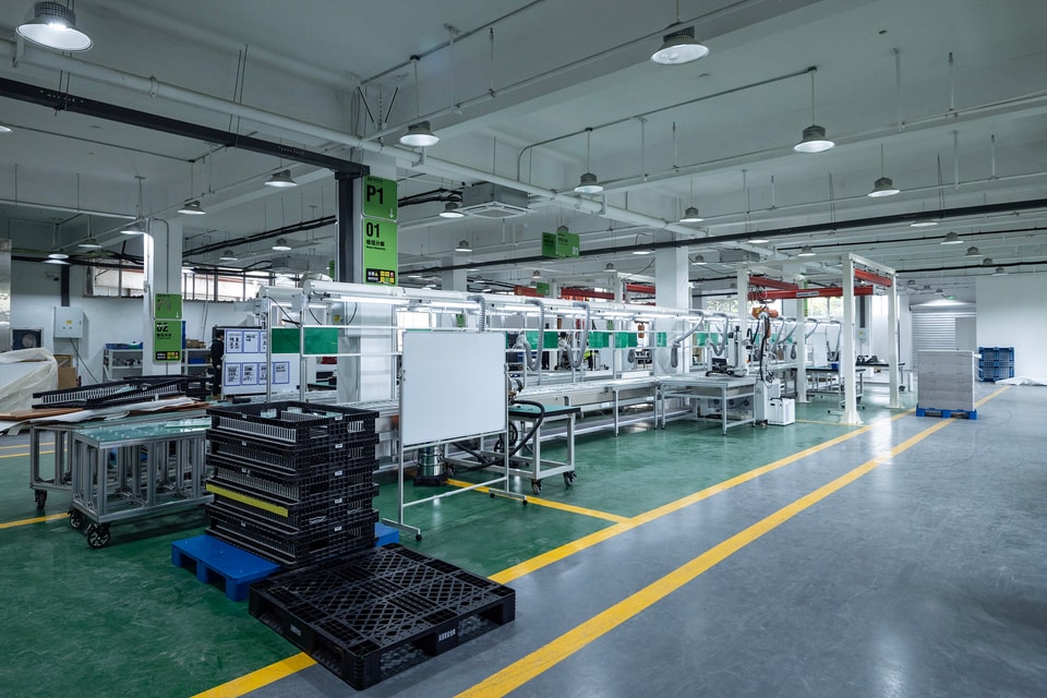 BTKX automotive training equipment production facility in Beijing